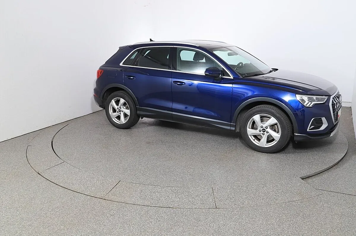 Audi Q3 2022 photo 3