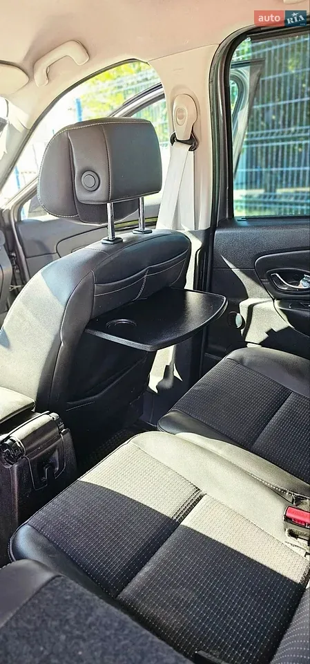 Renault Grand Scenic 2013 photo 3