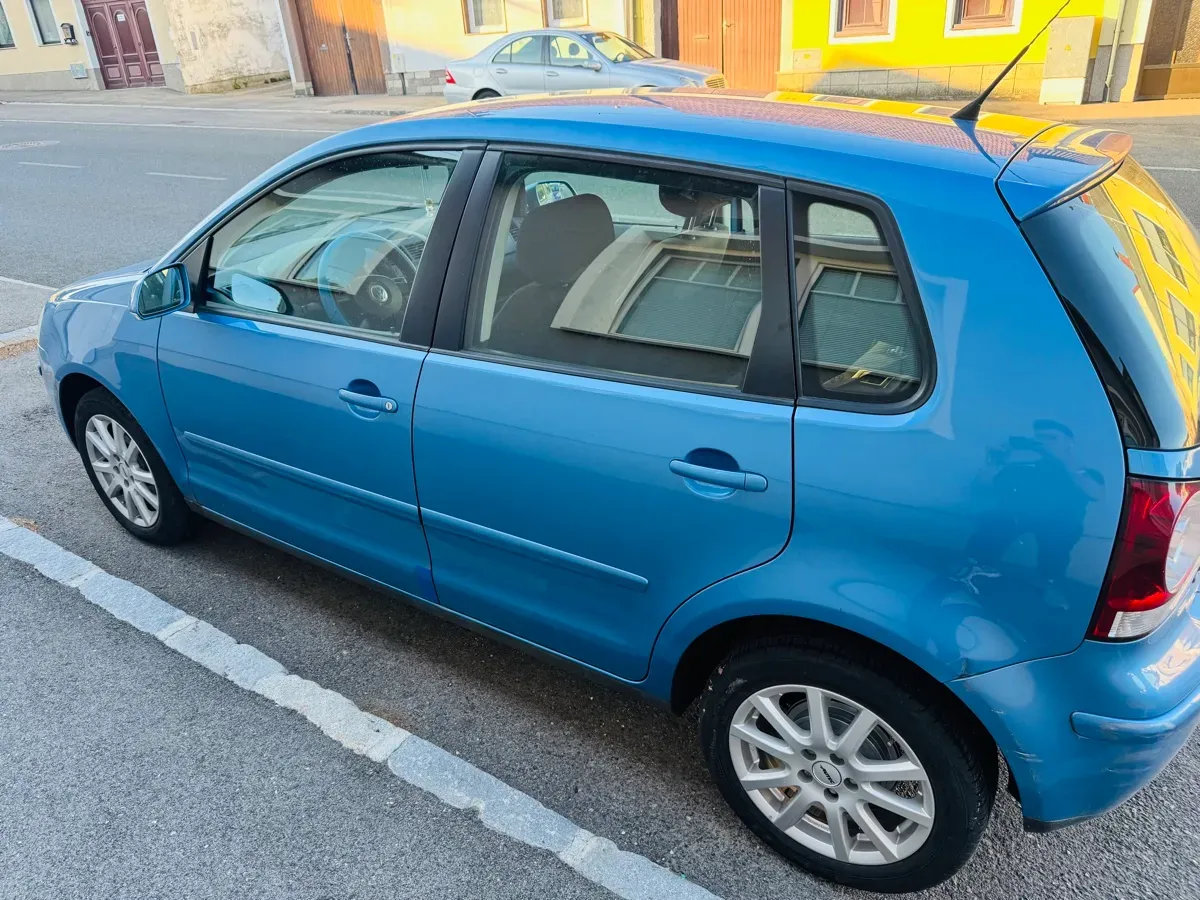 Volkswagen Polo 2006 photo 3