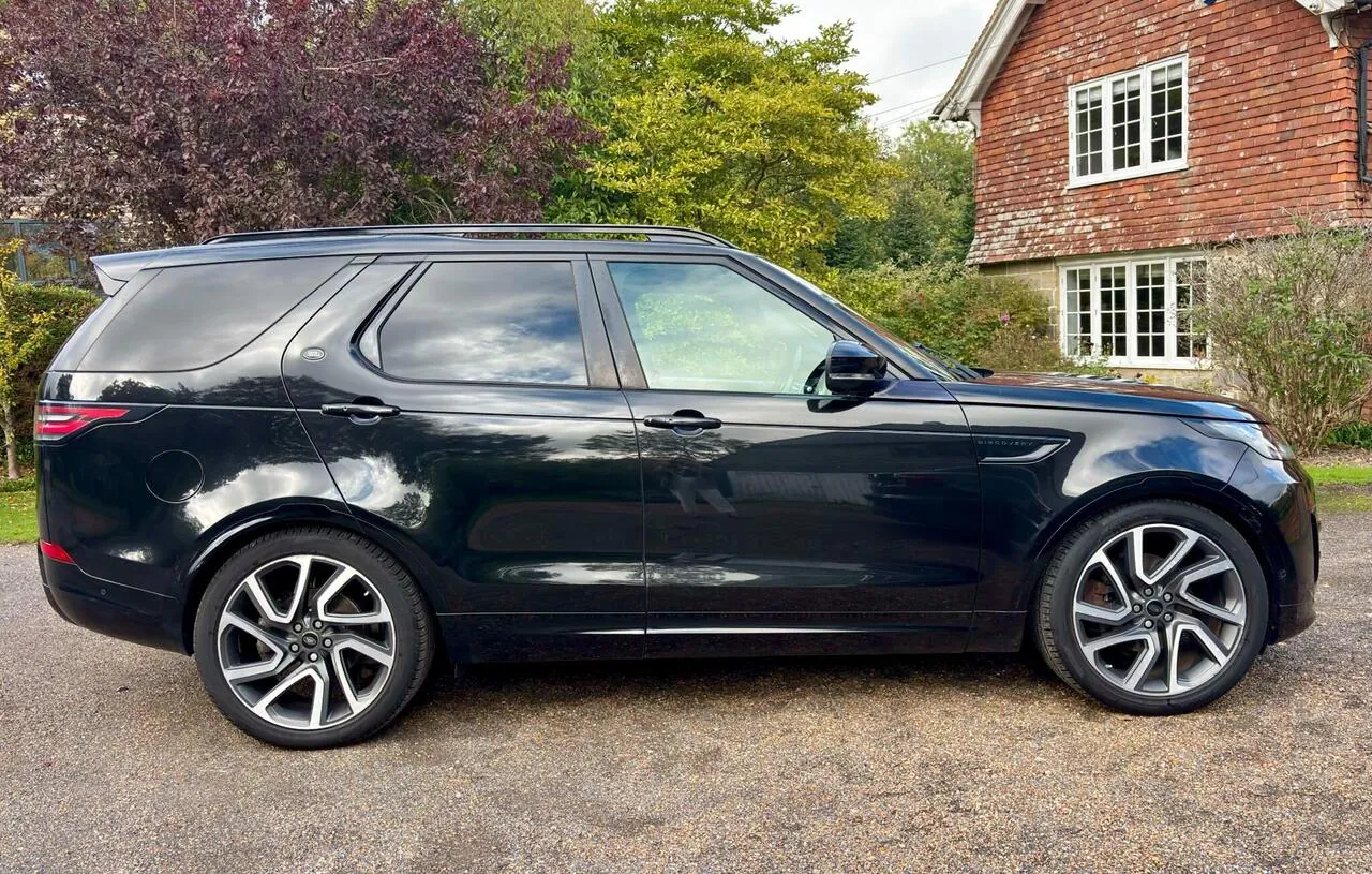 Land Rover Discovery 2018 photo 3
