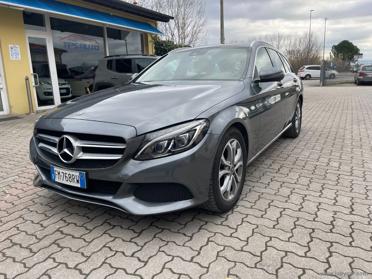 Mercedes-Benz C 200 2018 photo 3