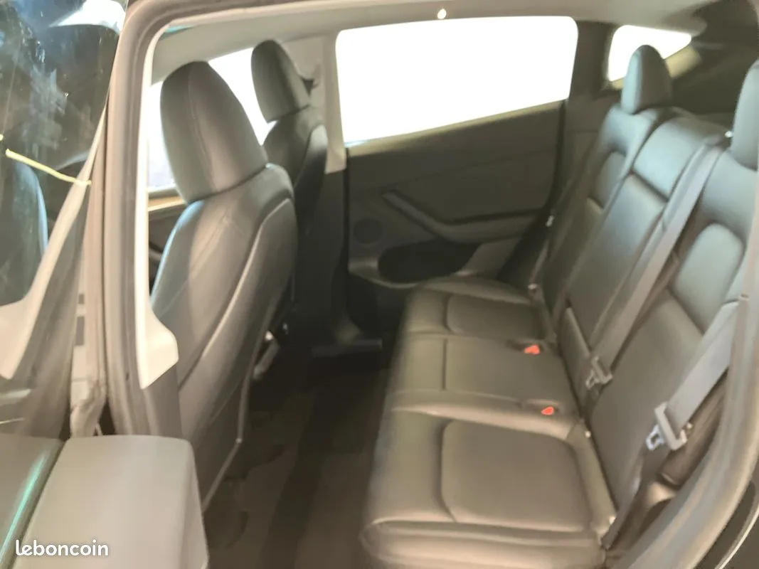 Tesla Model Y 2023 photo 5