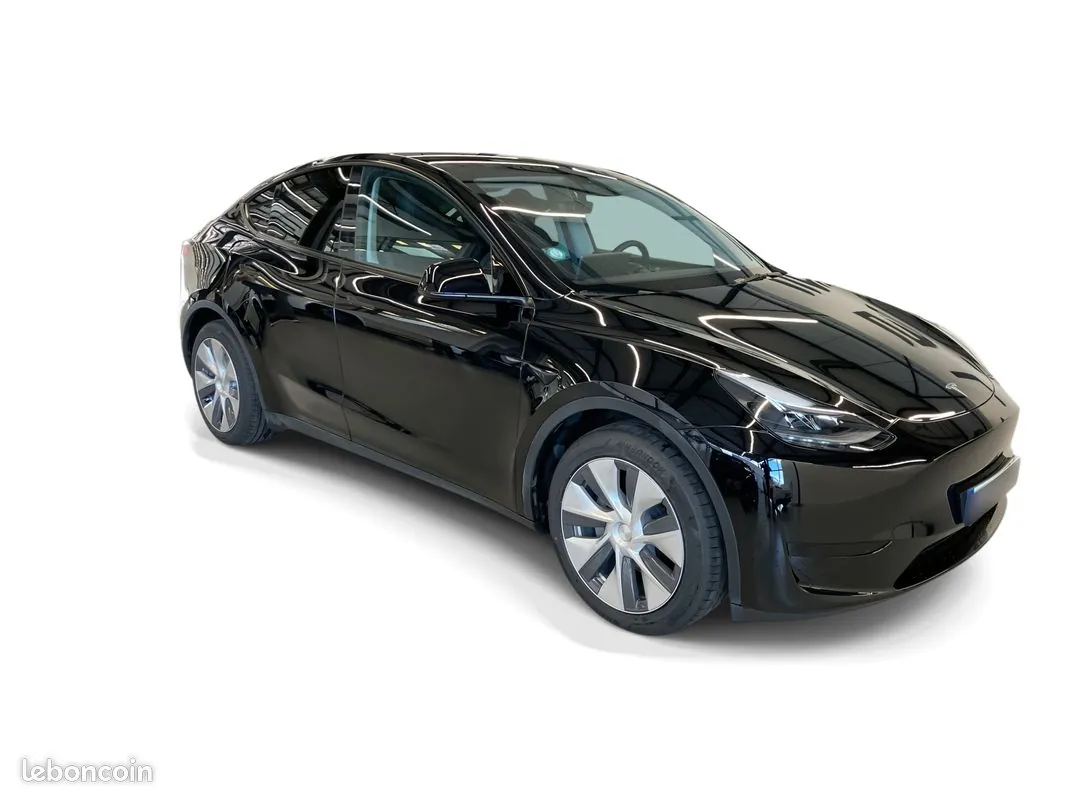 Tesla Model Y 2023 photo 3