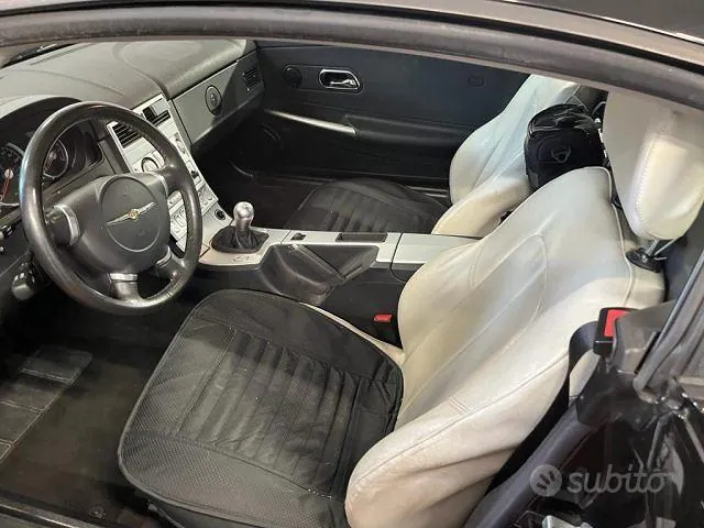 Chrysler Crossfire 2004 photo 2