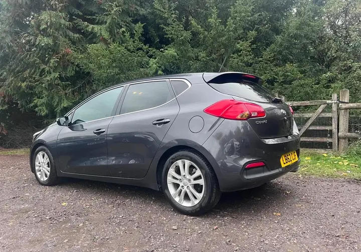 Kia Ceed 2012 photo 5