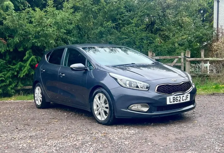 Kia Ceed 2012 photo 3