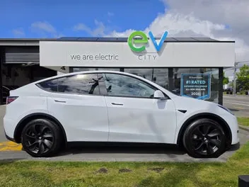 Tesla Model Y 2023 photo 4