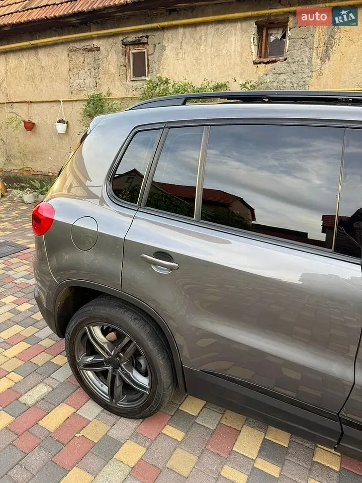 Volkswagen Tiguan 2012 photo 5