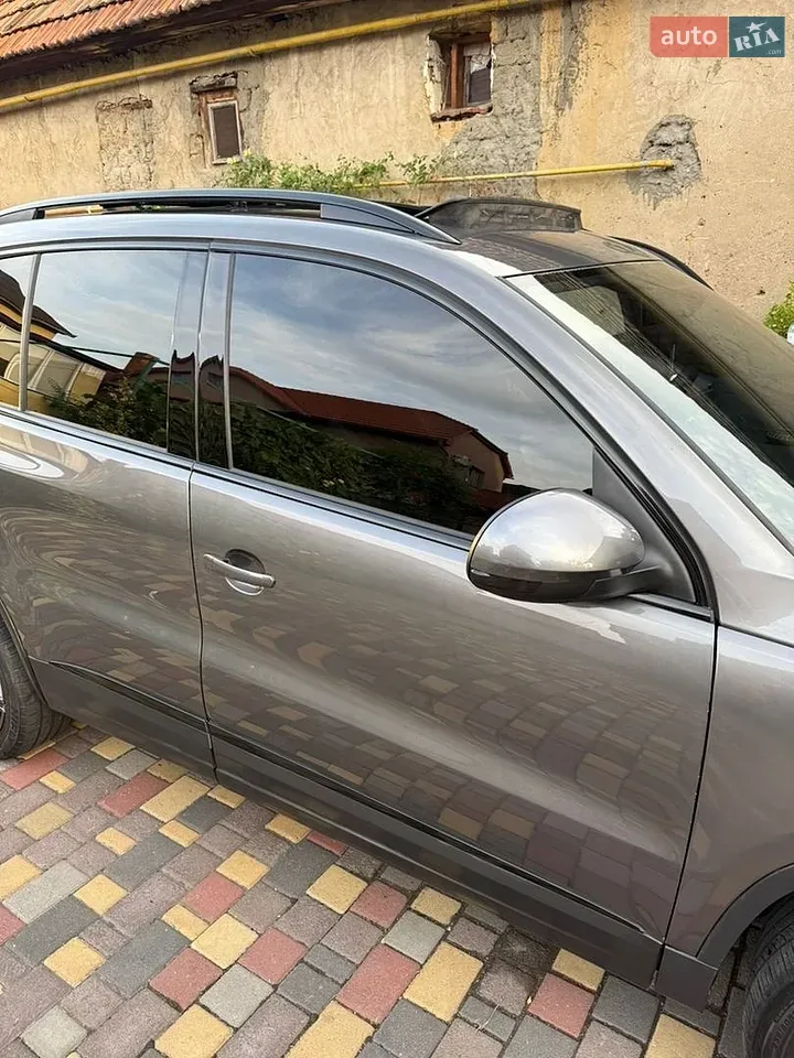 Volkswagen Tiguan 2012 photo 4