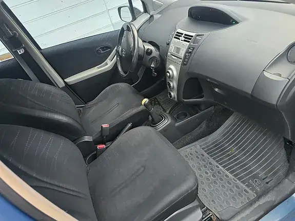 Toyota Yaris 2007 photo 3