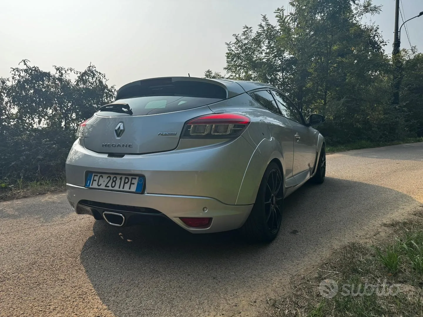 Renault Megane 2016 photo 2