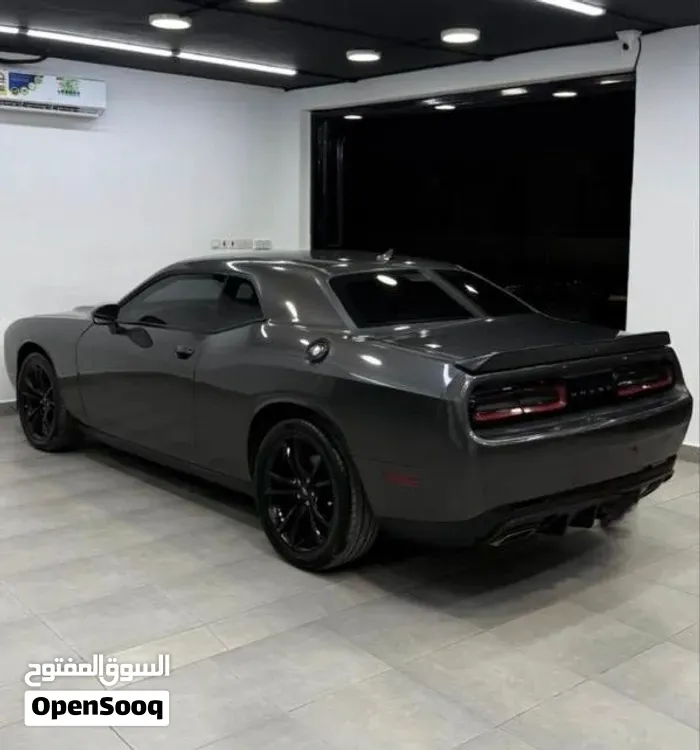 Dodge Challenger 2018 photo 3