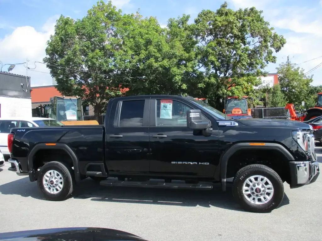 GMC Sierra 2500Hd 2024 photo 3