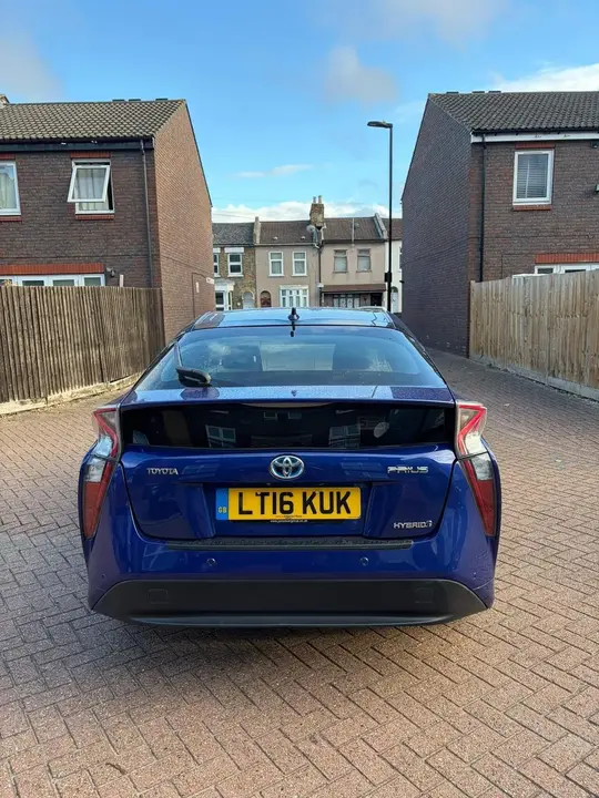 Toyota Prius 2016 photo 5