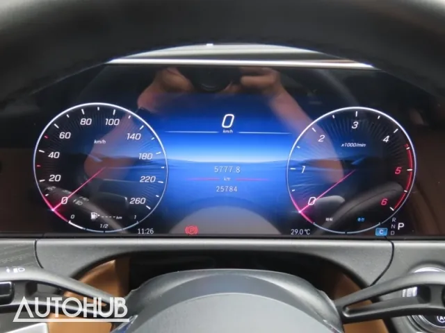 Mercedes-Benz E-Class 2024 photo 5