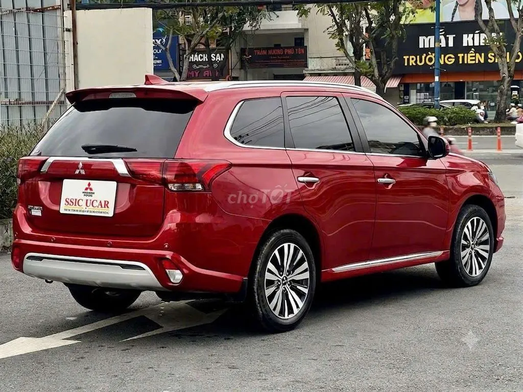 Mitsubishi Outlander 2022 photo 5