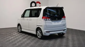 Suzuki Solio 2014 photo 5