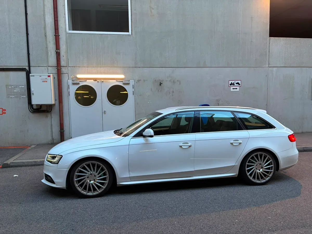 Audi A4 2013 photo 3
