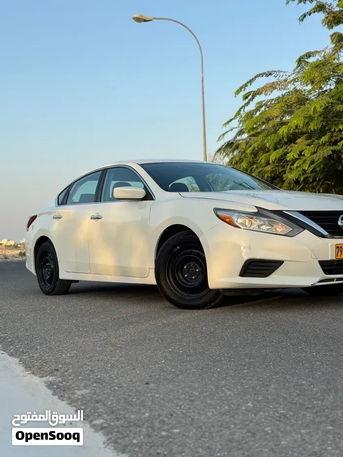 Nissan Altima 2018 photo 3