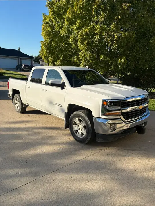 Chevrolet Silverado 1500 2017 photo 2