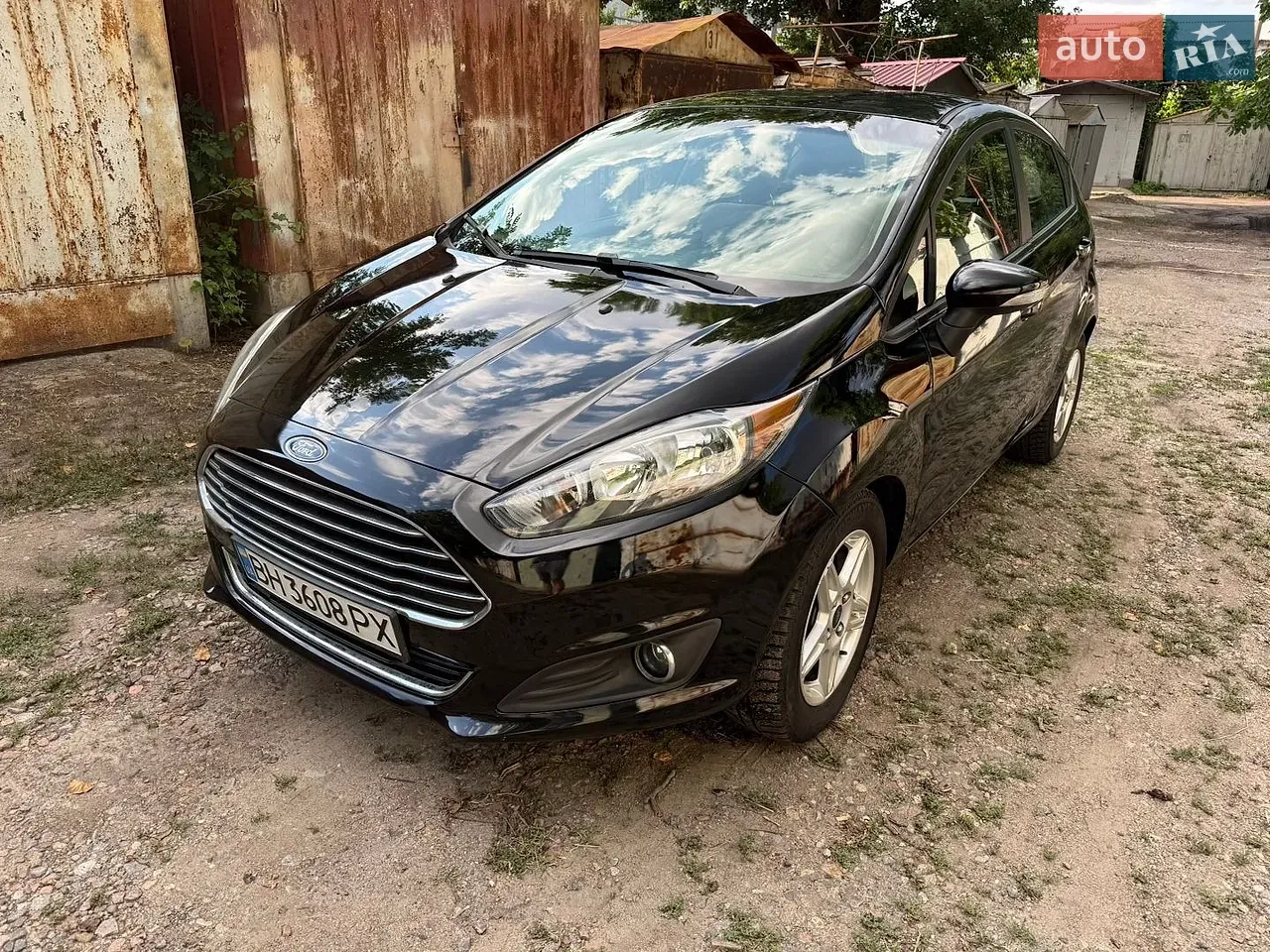Ford Fiesta 2018 photo 2
