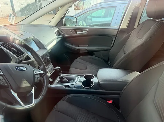 Ford S-Max 2017 photo 2