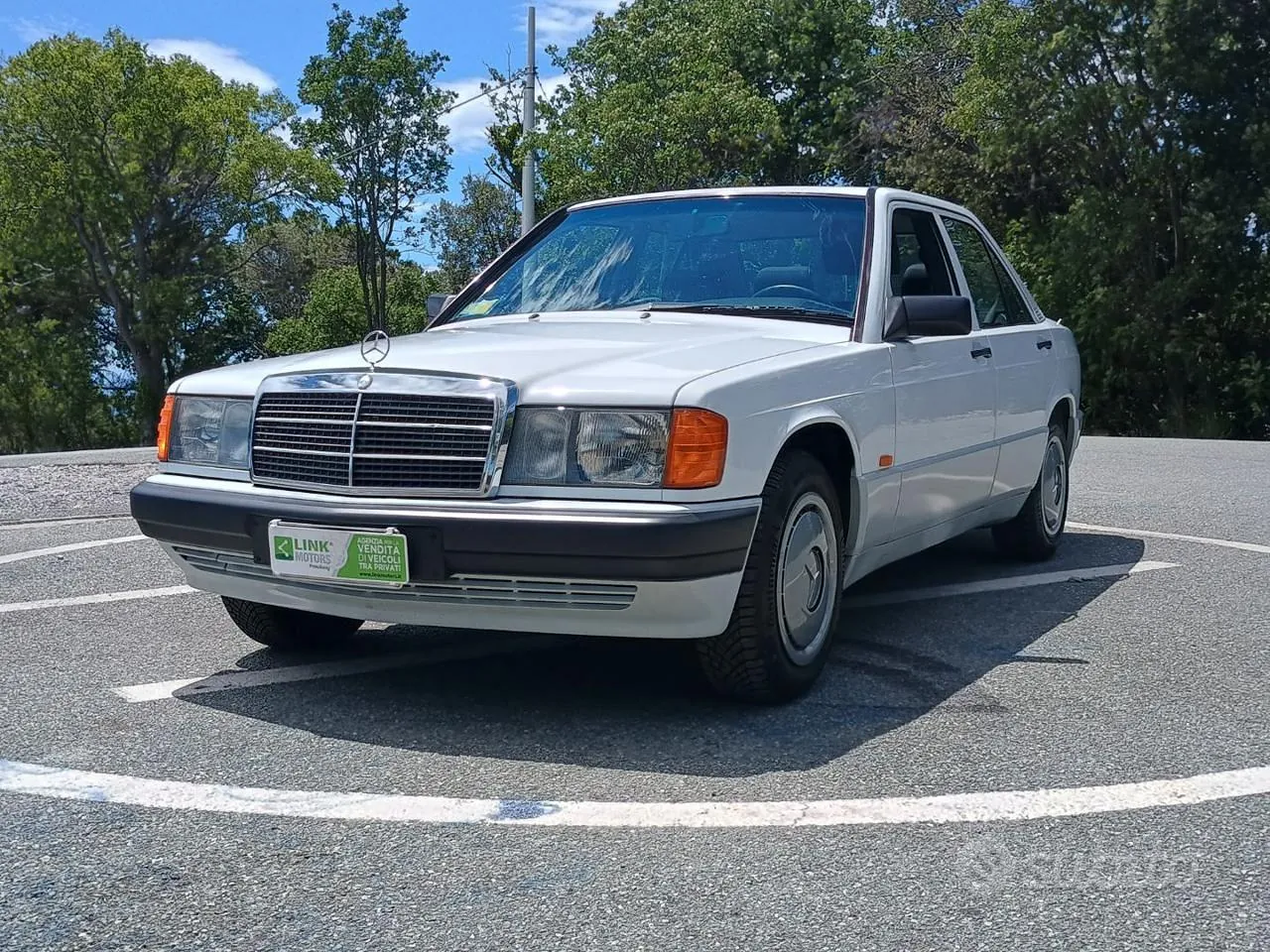Mercedes-Benz 190E