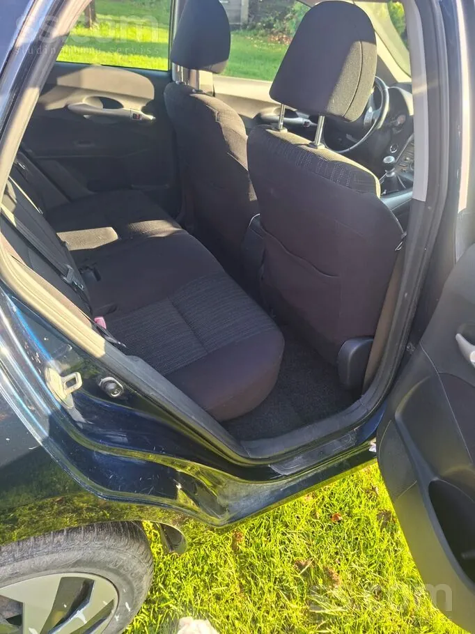 Toyota Auris 2007 photo 4