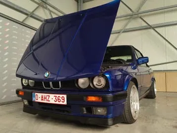 BMW E30