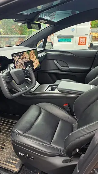 Tesla Model X 2023 photo 3