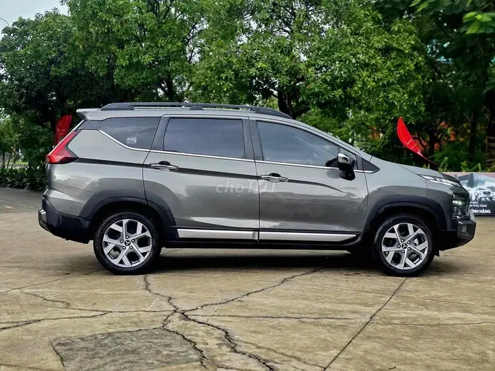 Mitsubishi Xpander Cross 2025 photo 3
