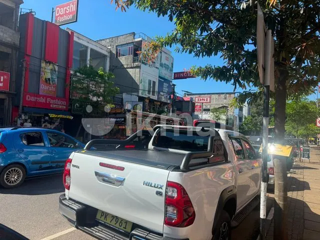 Toyota Hilux 2025 photo 4