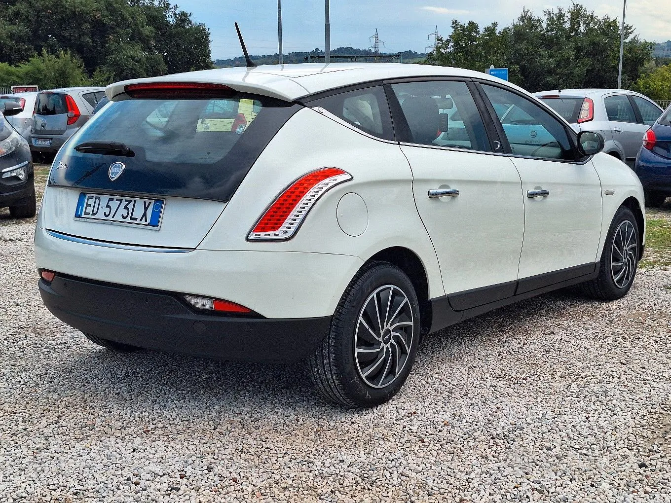 Lancia Delta 2010 photo 4