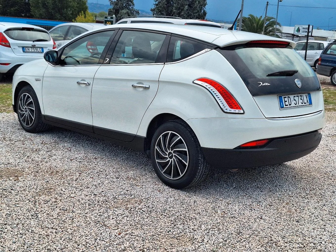 Lancia Delta 2010 photo 3