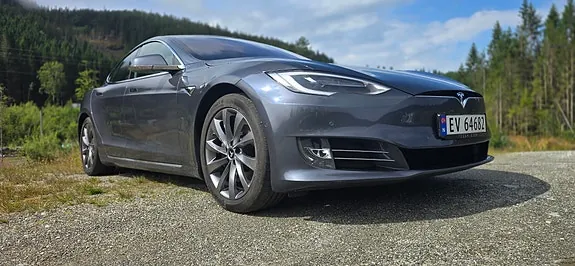 Tesla Model S 2019 photo 2