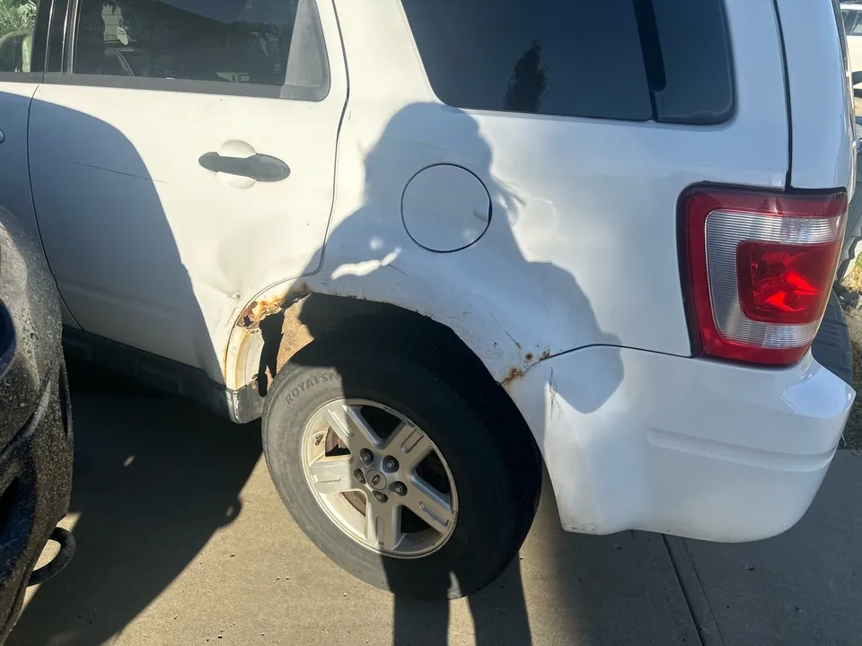 Ford Escape 2008 photo 2