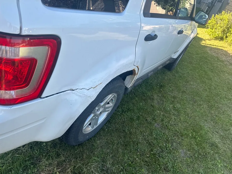 Ford Escape 2008 photo 3