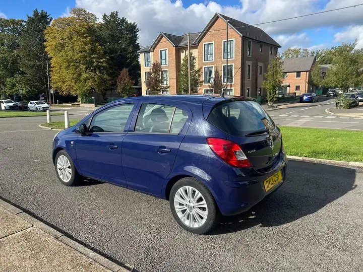 Vauxhall Corsa 2013 photo 5