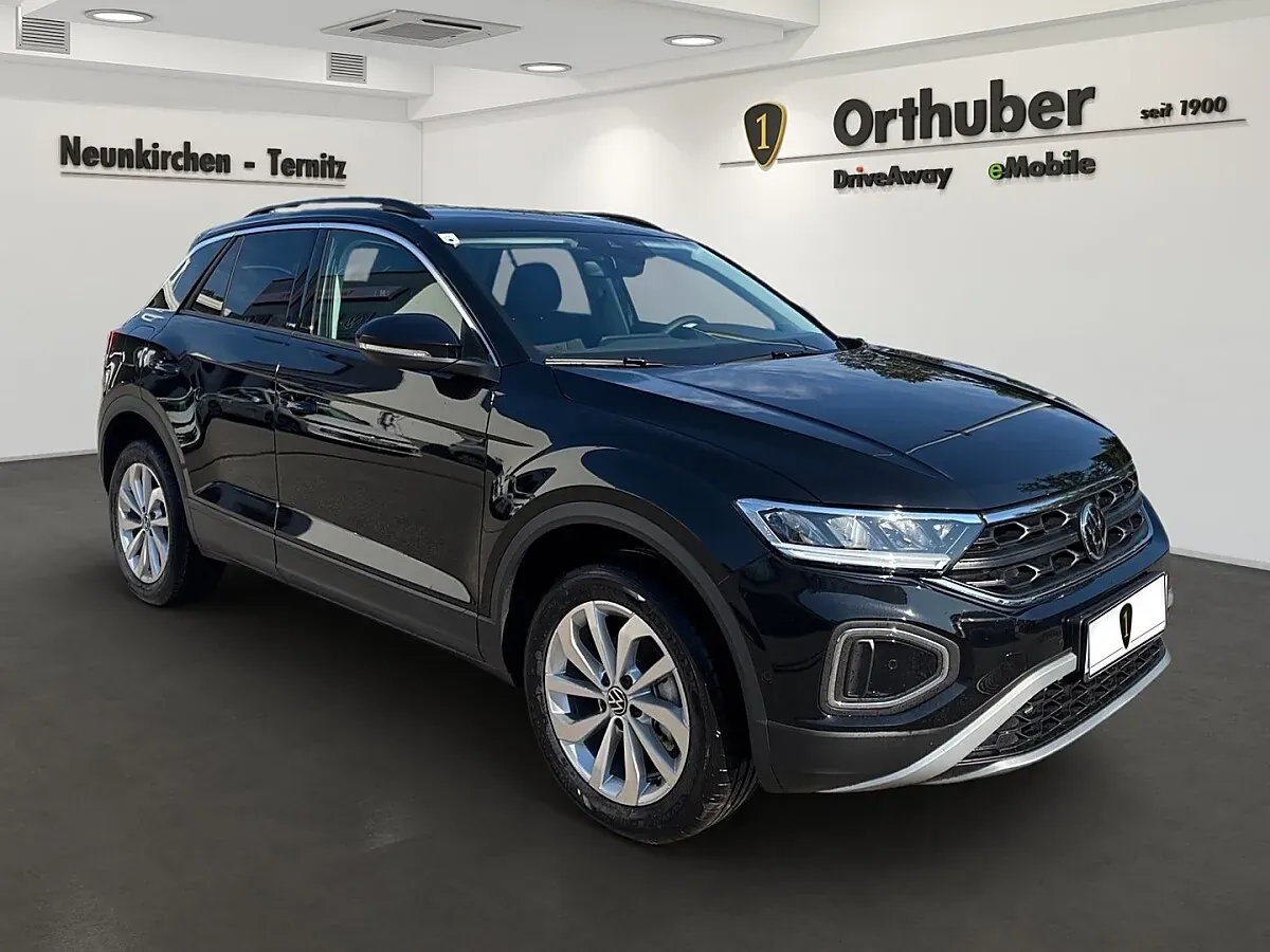 Volkswagen T-Roc 2026 photo 2