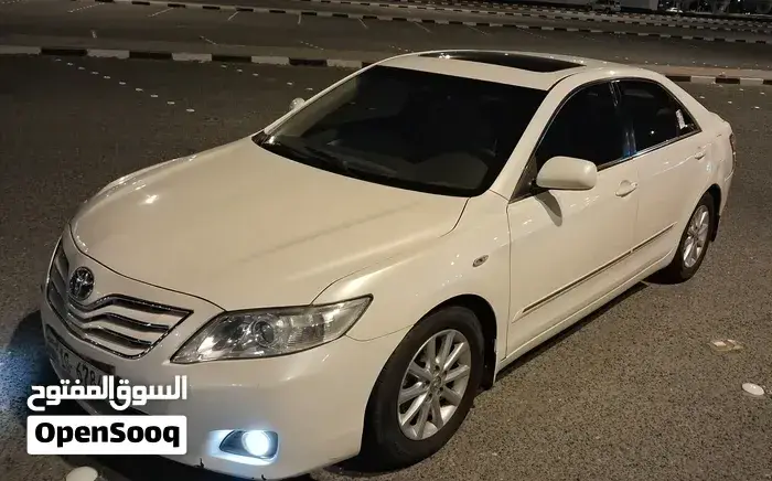 Toyota Camry 2010 photo 2