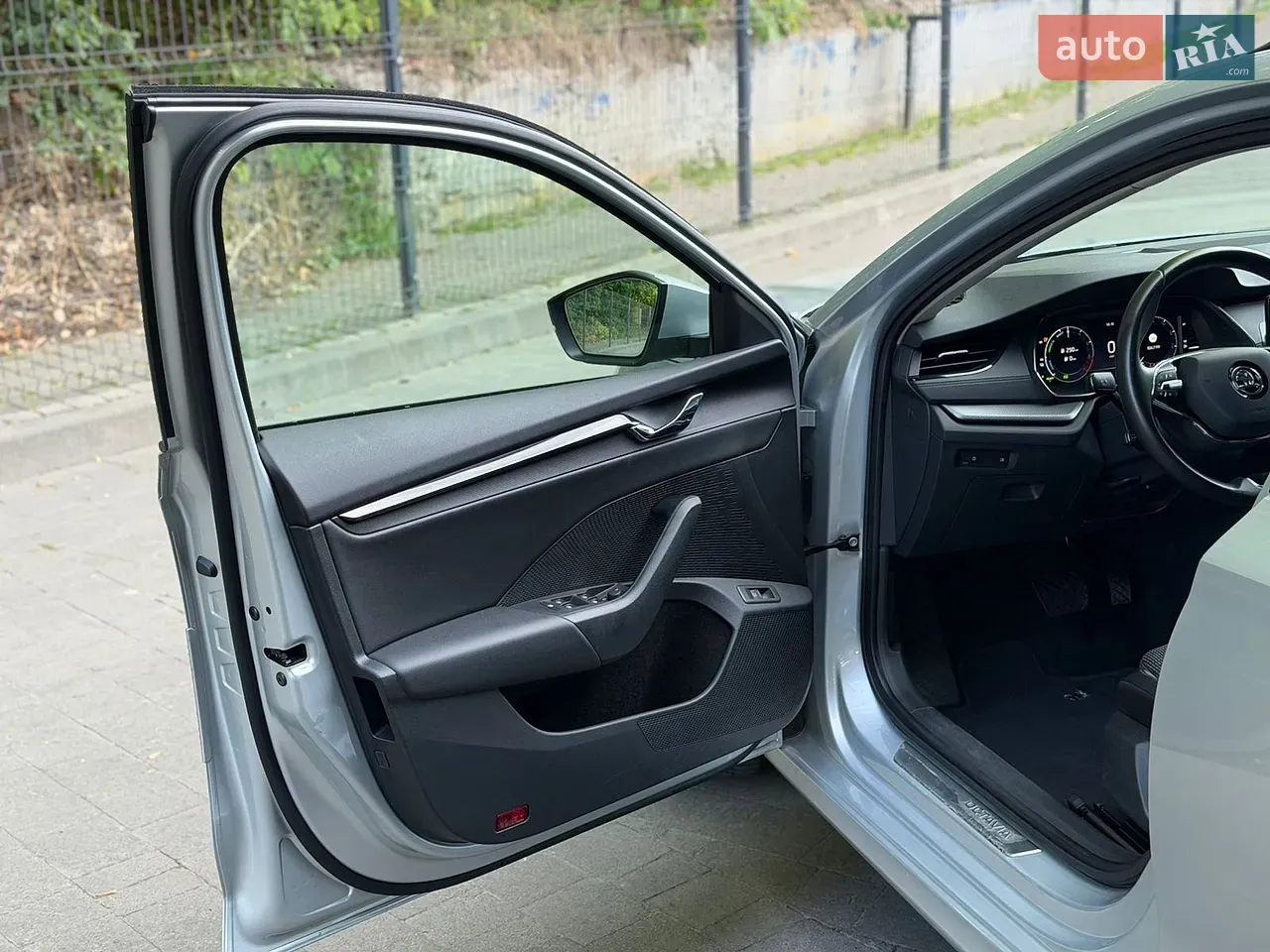 Skoda Octavia 2021 photo 2