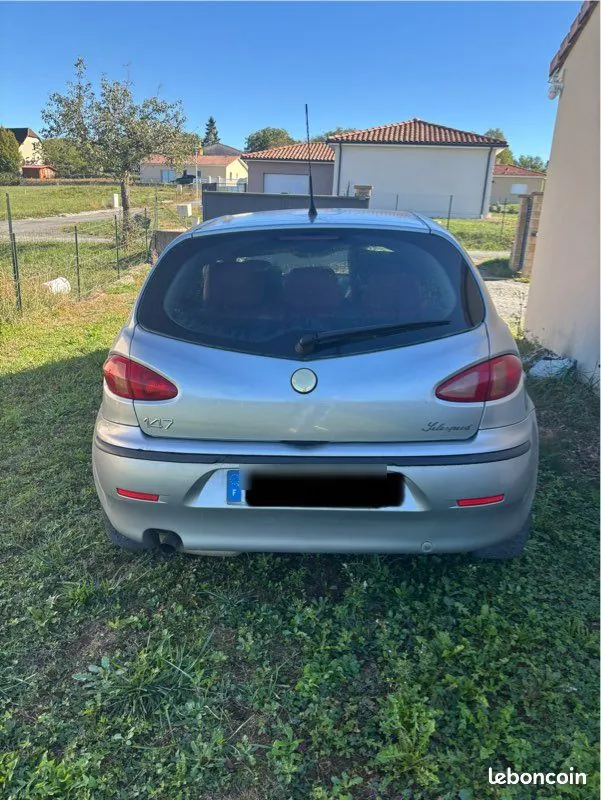 Alfa Romeo 147 2003 photo 2