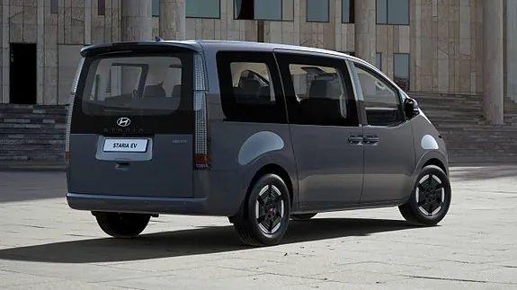 Hyundai Staria 2027 photo 2