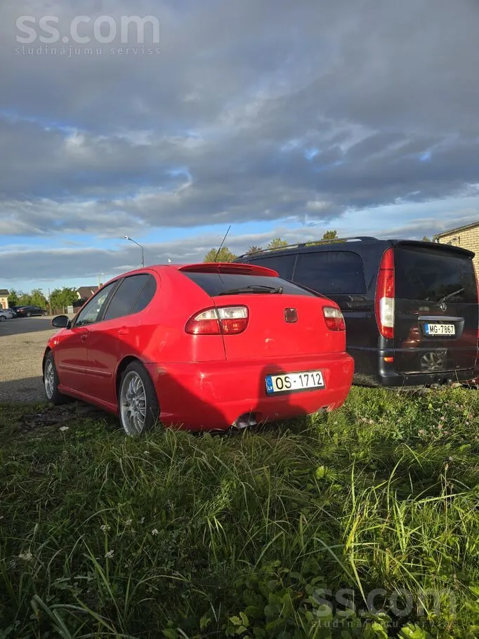 Seat Leon 2002 photo 3