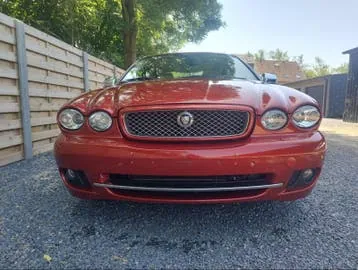 Jaguar X-Type