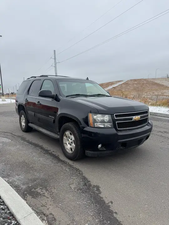 Chevrolet Tahoe 2011 photo 2