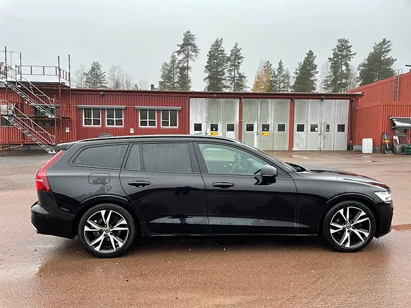 Volvo V60 2019 photo 3