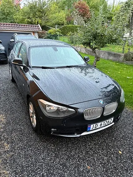 BMW 116D 2011 photo 2