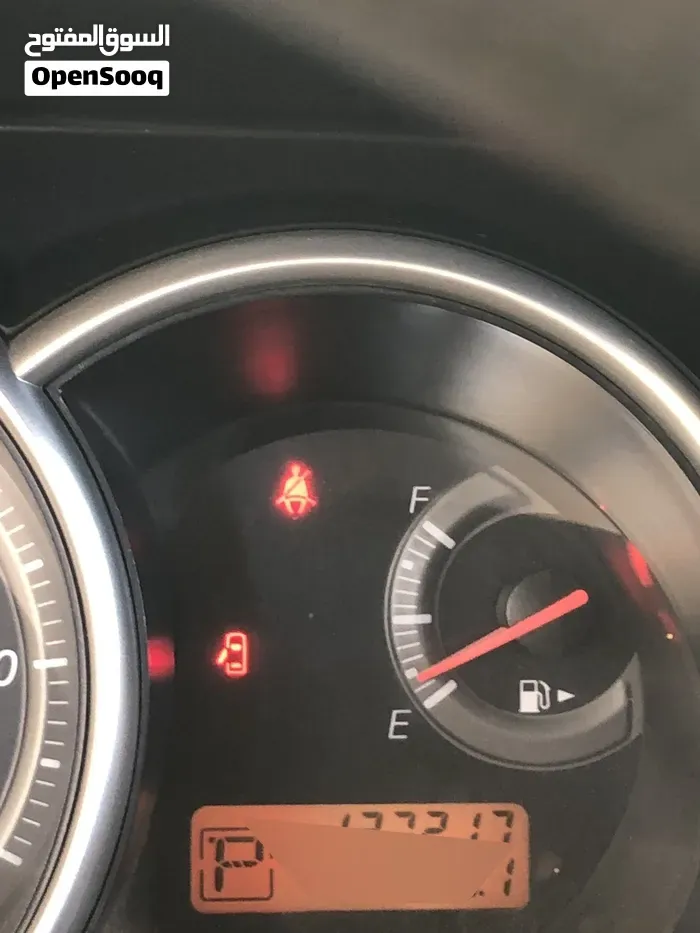 Nissan Versa 2011 photo 4