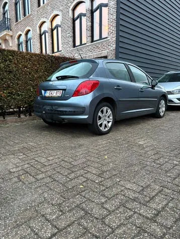 Peugeot 207